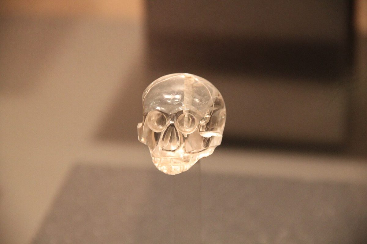 Aztec Crystal Skull (9755979721).jpg